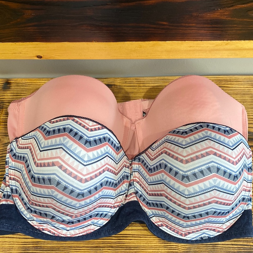 Strapless bras